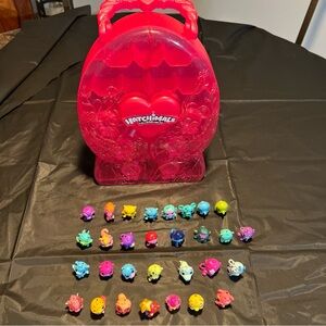 Hatchimals Lot of 30 With Case. (HA1)